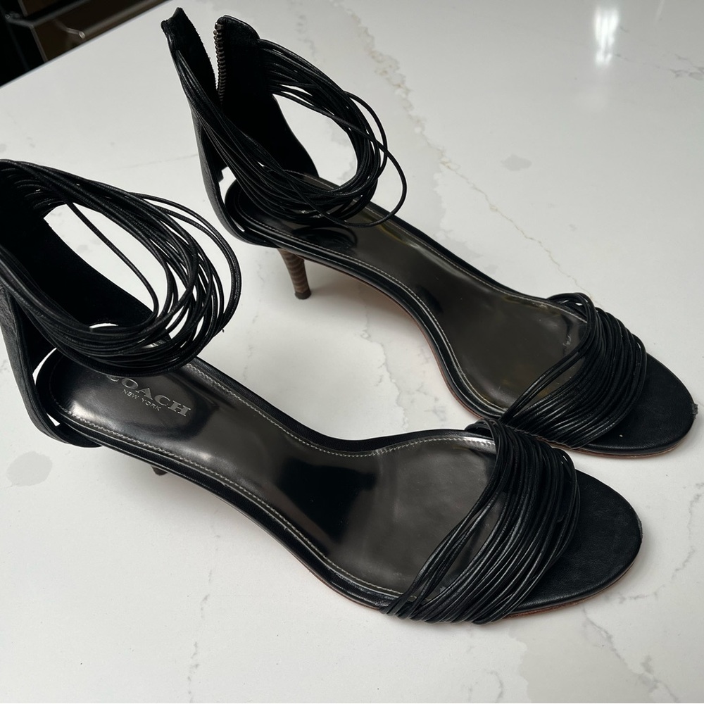 Coach Manya Strappy Sandals, black, size 9.5M - Picture 2 of 4